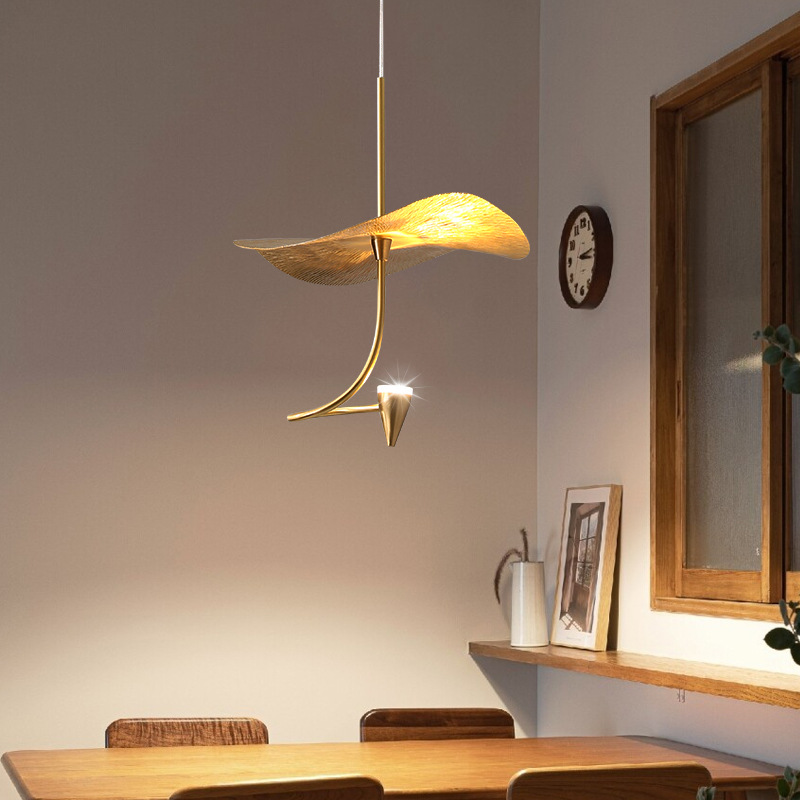 Switching Coffee To Tea - Lampa w stylu mid-century, lotosowa, luksusowa,