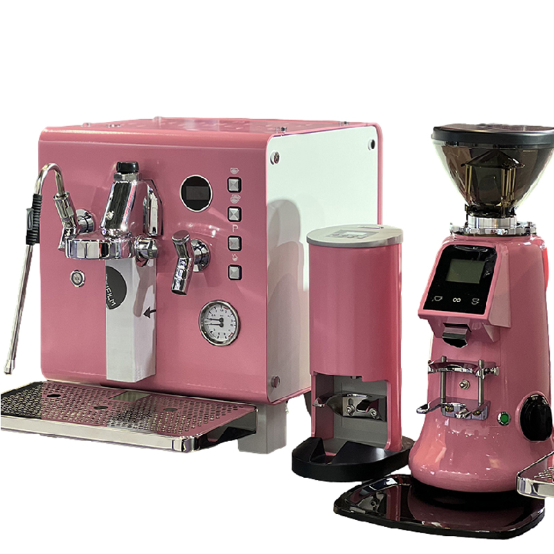 Coffee & Tea Collective - Profesjonalny różowy półautomatyczny ekspres do kawy