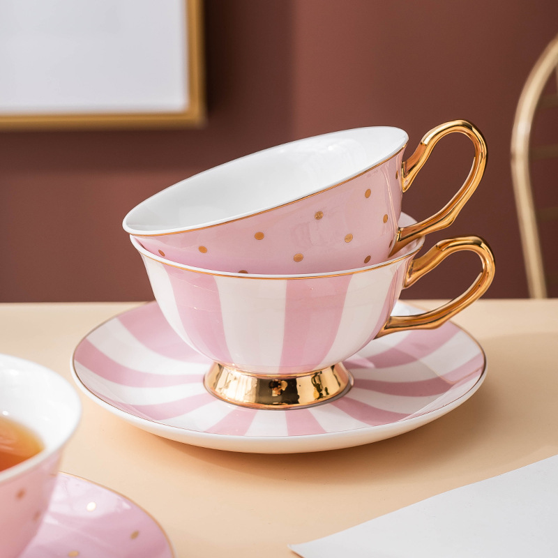 Ceramiczne różowe kubki do kaw – Water Tea And Coffee recenzja i cena
