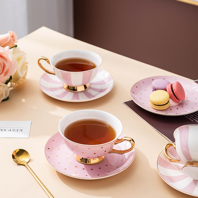 Ceramiczne różowe kubki do kaw – Water Tea And Coffee recenzja i cena
