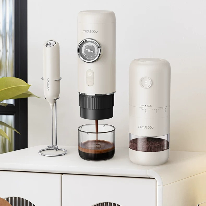 Przenośny ekspres do espresso  – Coffee & Tea Collective recenzja i cena